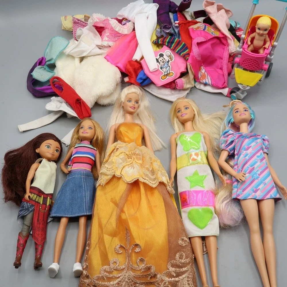 Lot of Barbie Sipper Dolls 2000–2013 w Clothes Outfits Vintage Mixed Bundle